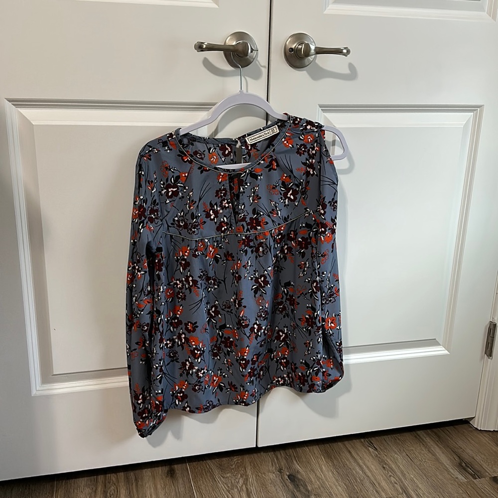 Open Slit Blouse
